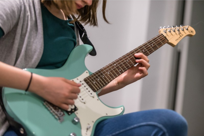 Guitare Electrique 11/13 ans Initiation  : Club Des Enfants Parisiens